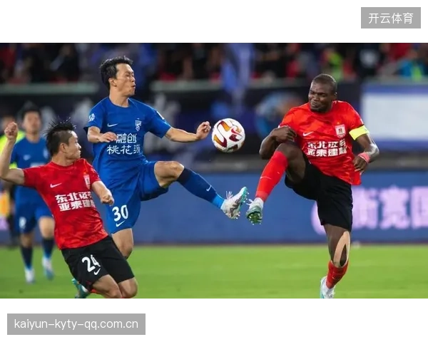 北京国安高位逼迫极其凶狠，让控球变得举步维艰